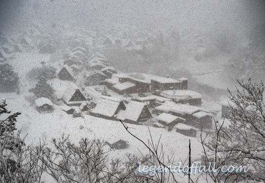 白川乡观景台远眺