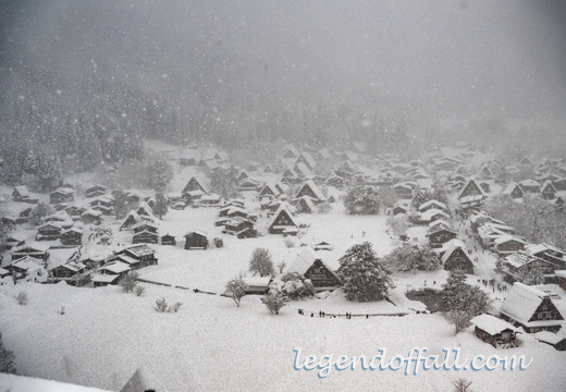 白川乡观景台远眺